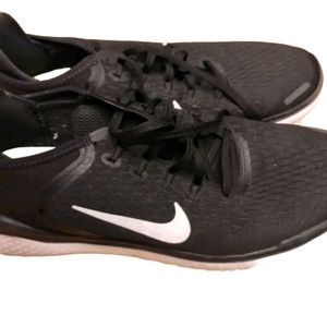 Size 12 - Nike Free RN 2018 Black